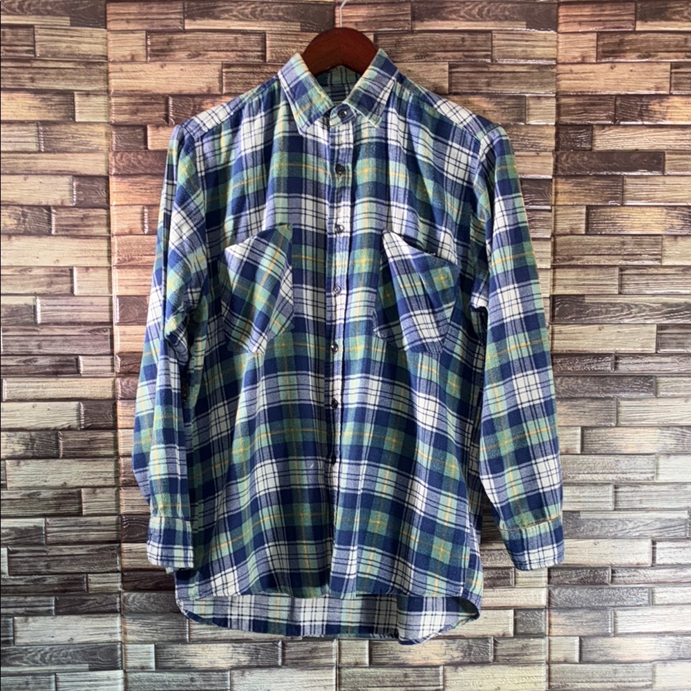 Vintage Large Unisex Ozark Trail Blue and Green Casual Flannel Button Down Shirt